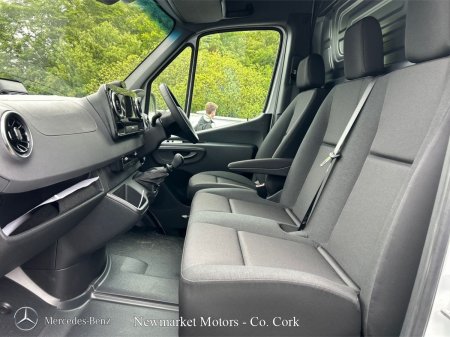 2027 Mercedes-Benz Sprinter - photo 24