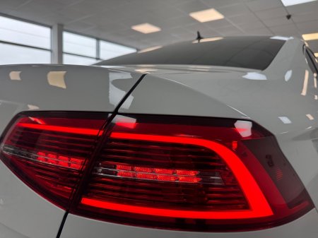 2018 Volkswagen Passat - photo 20