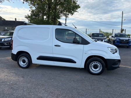 2021 Vauxhall Combo - photo 7