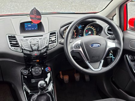 2016 Ford Fiesta - photo 8