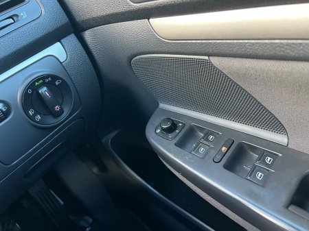2008 Volkswagen Golf - photo 14