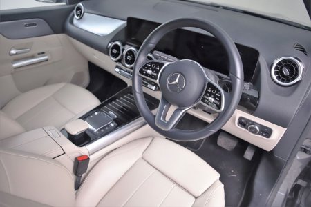 2022 Mercedes-Benz GLA - photo 13
