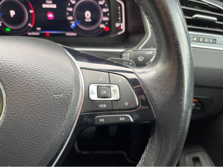 2020 Volkswagen Tiguan - photo 28