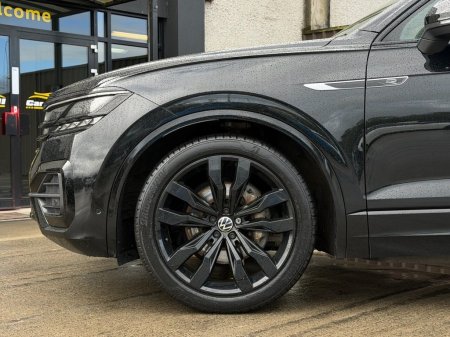 2023 Volkswagen Touareg - photo 7
