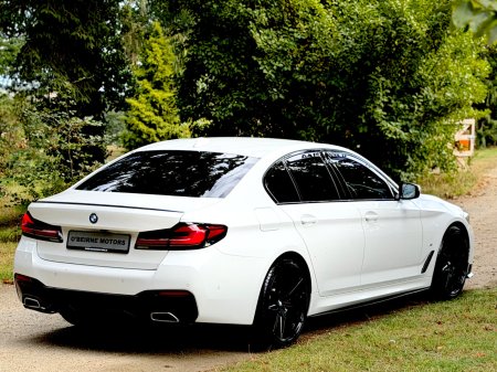 2022 BMW 5-Series - photo 6