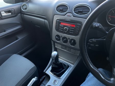 2011 Ford Focus - photo 9