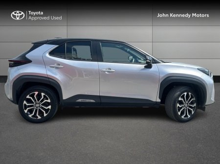 2024 Toyota Yaris Cross - photo 3