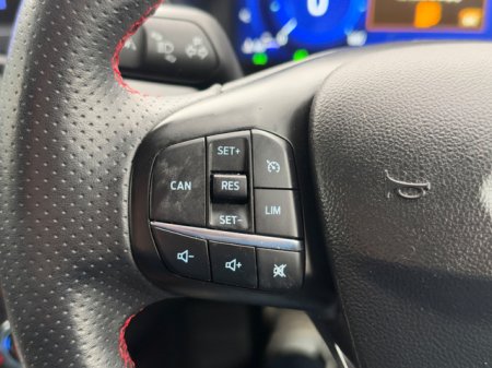 2020 Ford Focus - photo 13
