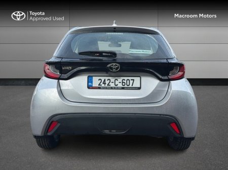 2024 Toyota Yaris - photo 4