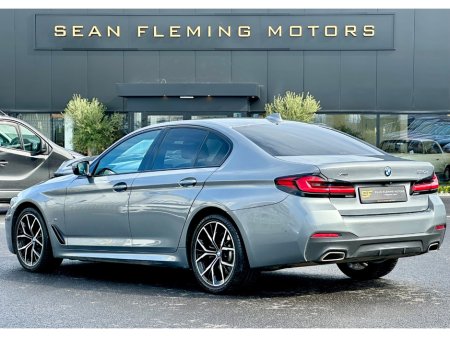 2023 BMW 5-Series - photo 3