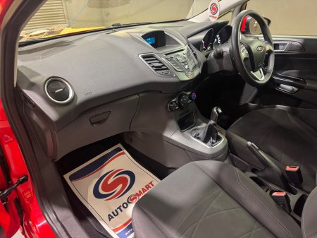 2015 Ford Fiesta - photo 13
