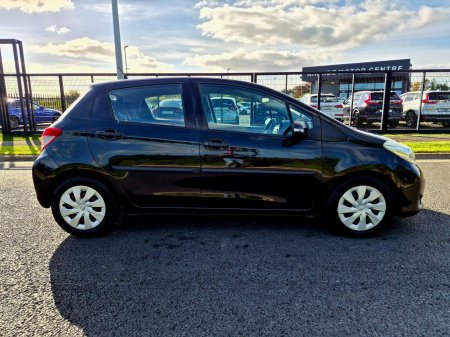 2012 Toyota Yaris - photo 3
