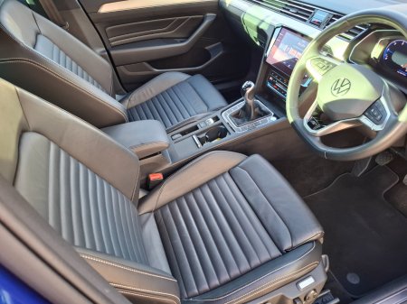 2021 Volkswagen Passat - photo 5