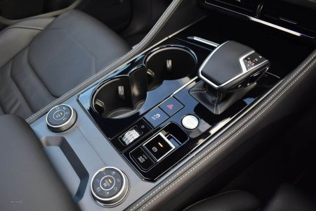 2024 Volkswagen Touareg - photo 19