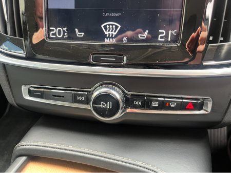 2019 Volvo V90 - photo 21