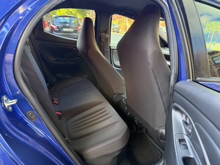 2022 Toyota Yaris - photo 12