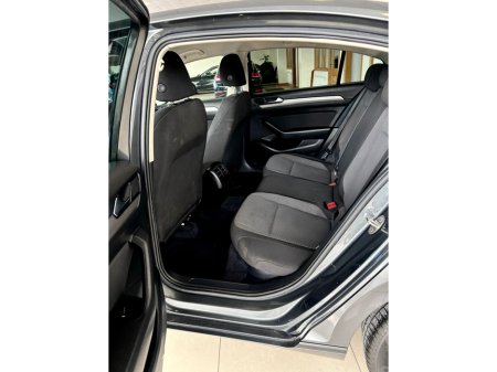 2016 Volkswagen Passat - photo 10
