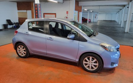2011 Toyota Yaris - photo 11