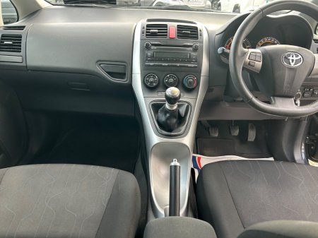 2012 Toyota Auris - photo 12