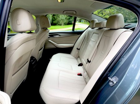 2018 BMW 5-Series - photo 16