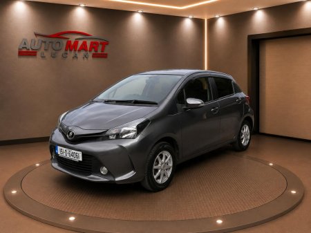 2015 Toyota Vitz - photo 3