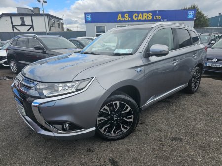 2018 Mitsubishi Outlander - photo 2