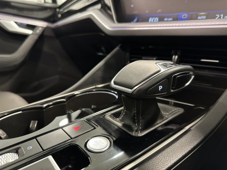 2023 Volkswagen Touareg - photo 39