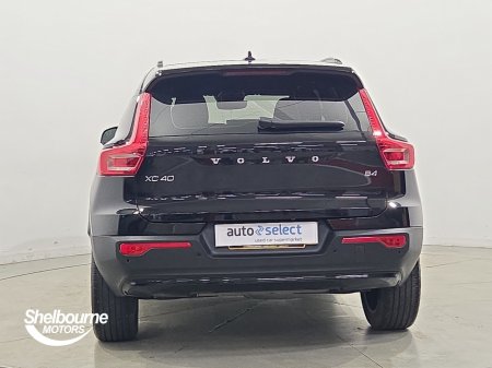 2025 Volvo XC40 - photo 14