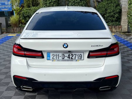 2021 BMW 5-Series - photo 17