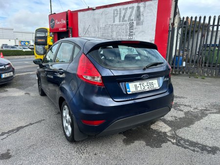 2011 Ford Fiesta - photo 8