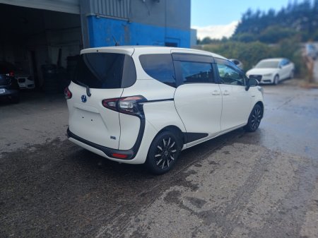 2017 Toyota Sienta - photo 5