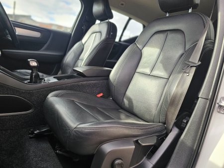 2019 Volvo XC40 - photo 8
