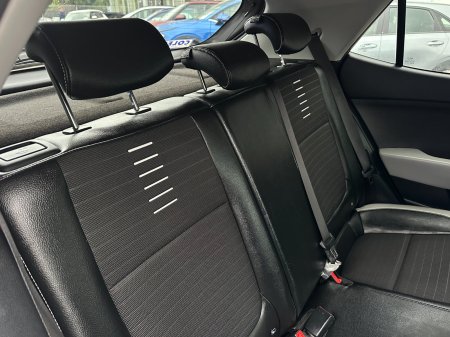 2024 Kia Stonic - photo 16