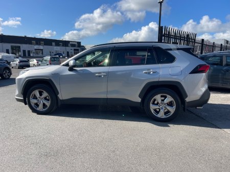 2020 Toyota RAV4 - photo 15