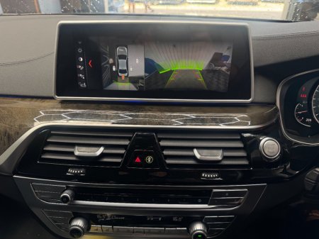 2018 BMW 5-Series - photo 8