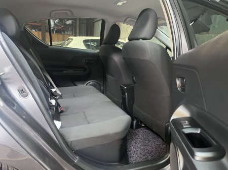 2015 Toyota Aqua - photo 9