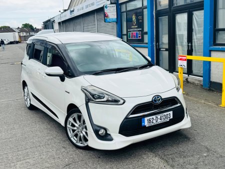 2016 Toyota Sienta - photo 17