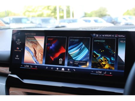 2025 BMW i5 - photo 23