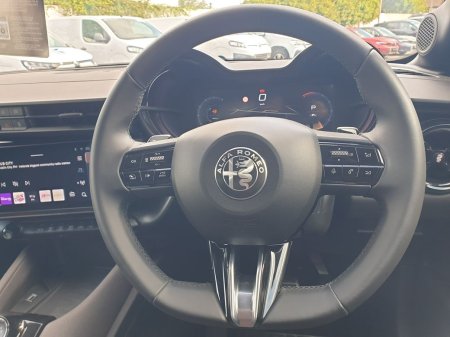 2026 Alfa Romeo Junior - photo 10