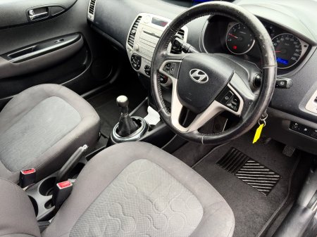 2011 Hyundai i20 - photo 2