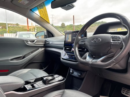 2021 Hyundai IONIQ - photo 5