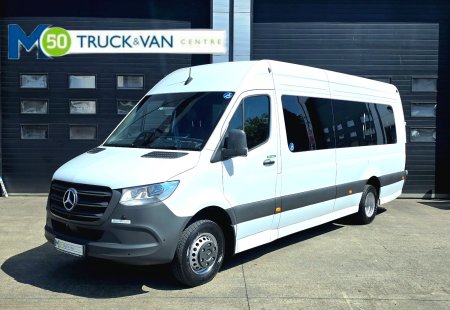 2026 Mercedes-Benz Sprinter 519 Bus 19 Seats + Wheelchair