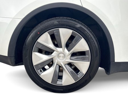 2023 Tesla Model Y - photo 12