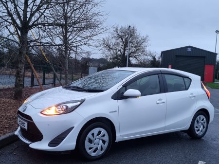 2020 Toyota Aqua - photo 8