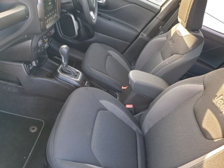 2024 Jeep Renegade - photo 27