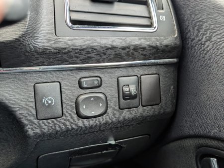 2012 Toyota Avensis - photo 15