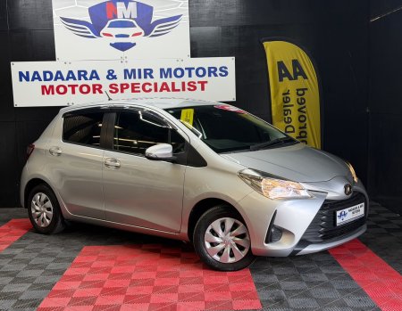 2017 Toyota Vitz - photo 2