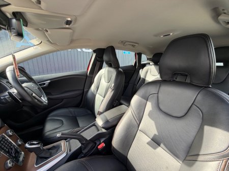 2019 Volvo V40 - photo 56