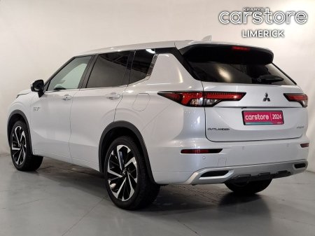 2024 Mitsubishi Outlander - photo 5