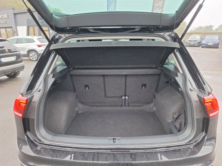 2023 Volkswagen Tiguan - photo 10